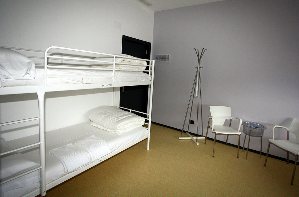 Kaps Hostel Vigo Exteriör bild